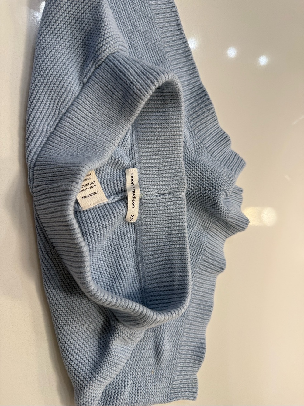 moon & madison Light Blue Men’s Crewneck Knit Sweater
